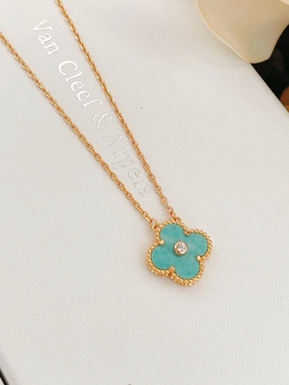 Van Cleef & Arpels Turquoise Alhambra Necklace - Gold